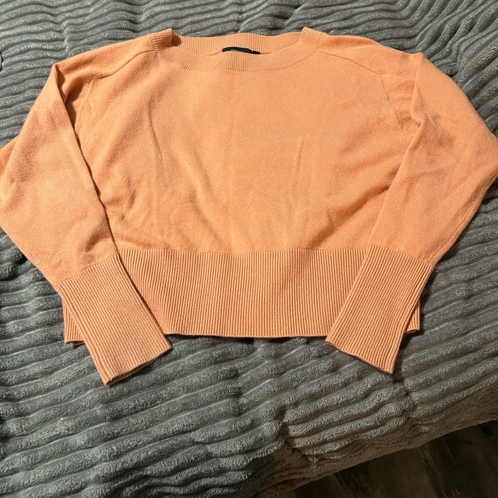 THEORY cashmere sweater, size xs, very beautiful color